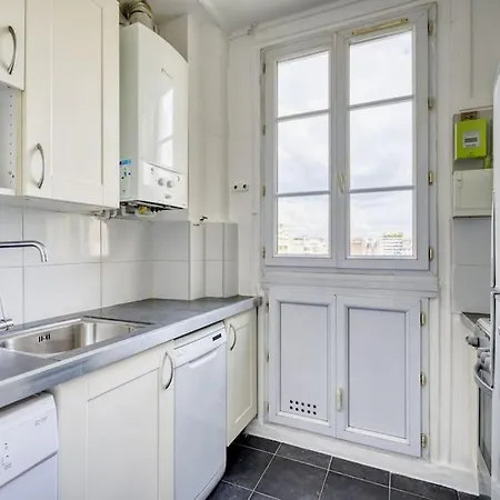 Duplex Avec Un Balcon, 16 * Paris