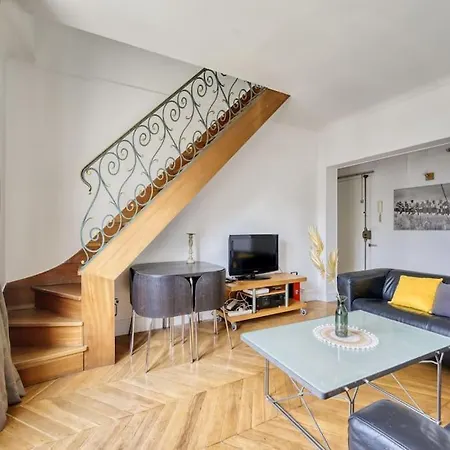 Duplex Avec Un Balcon, 16 Apartment *