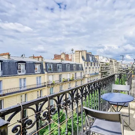Duplex Avec Un Balcon, 16 Apartment *